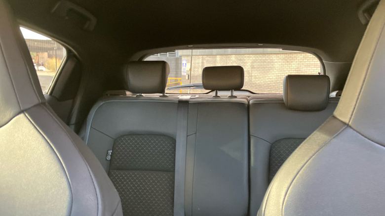 Nissan Juke 1.0 DiG-T 114 N-Connecta 5dr Petrol Hatchback